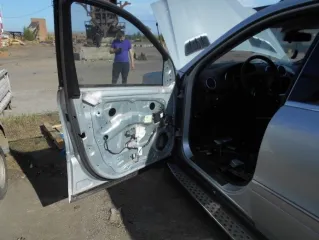 <p>MERSEDES BENS CL500 4 MATIC,2006 г.в. идентификационный номер  VIN : WDC1648861F179273 в виде пригодных к реализации остатков. Автомобиль разукомплектован, не на ходу, снят с регистрационного учета.</p>