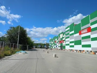 Нежилое помещение, общей площадью 10944,1 кв.м, этажность №1, кадастровый номер 34:34:080109:1078, адрес: Россия, Волгоградская область, город Волгоград, ул. им. Бахтурова, д 12. Земельный участок, 9263/47323 доли, категория земель: земли населенных пунктов, площадь 47323+/-76 кв.м, адрес: Россия…