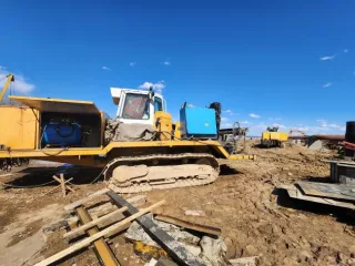 Экскаватор гусеничный Hyundai R300LC-9SH, заводской номер HHKHZ808LE0000183, 2014 год выпуска, госномер 58 УЕ 9248 (63 СВ 9366). Экскаватор гусеничный Hyundai R300LC-9S, заводской номер HHKHZ810LE0001178, 2014 год выпуска, госномер 58 УЕ 9241 (63 СВ 9362). Трактор ДТ-75 ДЕРС2 с буровой установкой…
