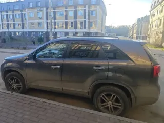 Kia Sorento 2013 года, VIN XWEKU814DD0003126. Осмотр по предварительной записи в рабочие дни по телефону 8(920)4231678. Автомобиль находится по адресу: Московская область, г. Королев, мкр. Болшево, пр-д Бурковский. По вопросу осмотра также можно обращаться по телефону 89216451705 (Евгения).