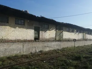 Производственный комплекс, 16 нежилых зданий, 185 172 кв.м, Самарская обл., г. Новокуйбышевск. Производственный комплекс (завод), состоящий из 16 нежилых объектов недвижимости, право аренды земельных участков - 3 635 +/- 21 кв. м, 117 501 +/- 119,97 кв. м, 64 036 +/- 89 кв. м, кадастровые номера…