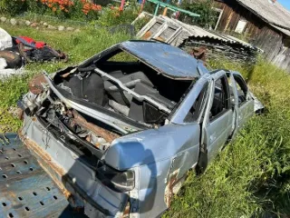 ГОДНЫЕ ОСТАТКИ  Автомобиля марки «ВАЗ-21103», светло-серебристого цвета, 2002 года выпуска. Без государственного регистрационного знака. VIN: ХТА21103020478532. Мощность: 93,9 л.с. Ключ зажигания и паспорт транспортного средства 51 ОУ 909284 в наличии. Дефекты: Полная деформация кузова ТС. ГОДНЫЕ…