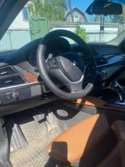 BMW X6, 2008, черный, госномер К930УМ186, VIN 5UXFG43588L221455, ПТС 77 РМ 623112, СТС 99 61 172207. Требуется замена аккумулятора.