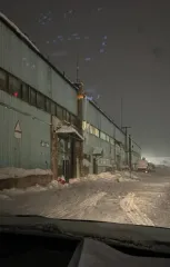 Имущественный комплекс по адресу: Республика Саха (Якутия), г. Мирный, шоссе Чернышевского, д. 1, состоящий из: нежилого здания (трансформаторная подстанция ВЛ-10 КТП-1000 фабрики Р2) с кадастровым номером 14:37:000105:194, общей площадью 16 кв. м., нежилого здания (гаражи) с кадастровым номером…