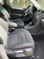 Автомобиль: Volkswagen Golf, 2011 года выпуска, VIN WVWZZZ1KZBW311416, госномер Е 215 РР 799, цвет серо-синий.