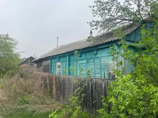 Жилой дом площадью 32,9 кв. м, кадастровый номер 36:14:0650001:80, земельный участок площадью 800 кв. м, кадастровый номер 36:14:0650001:35, расположенные по адресу: Воронежская область, Лискинский район, х. Студеновка, 31. Количество этажей: 1, общая площадь: 32.9, кадастровый номер…