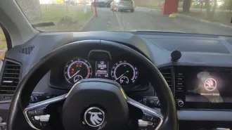 Skoda Karoq 2021, модель: Skoda Karoq, 2021 г., кузов №: XW8JN4NU7NH203831, VIN: XW8JN4NU7NH203831. Внимание на добавленную цифру в адресе эл. почты! Запросы принимаются на электронную почту kozyulinjuri5@yandex.ru. Местонахождение имущества: Московская обл., г. Жуковский.