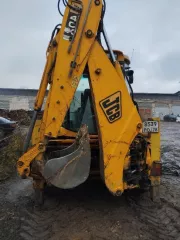 Экскаватор-погрузчик колесный JCB-4CX, модель JCB-4CX, двигатель № SB40066U2105307, мощность двигателя 100.9 л.с., цвет желтый, 2007 г.в., г.р.з. 8539PO78. Находится на территории завода в г. Торжок.