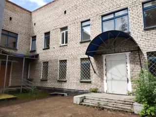 Нежилое здание с земельным участком Нежилое здание с земельным участком 
Общая площадь: 1102.9 
Материалы наружных стен здания : кирпич 
Количество этажей : 3 
Количество подземных этажей : 1 
Назначение здания : нежилое 
Вид ограничений и обременений: нет 
Кадастровый номер: 02:56:040407:5477 |…