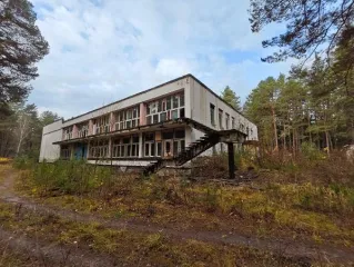 Объекты недвижимости площадью 5888.7 кв.м в Калужской области. Продажа объектов недвижимого имущества общей площадью 5 888,7 кв. метра (кадастровые номера: 40:07:161101:15, 40:07:161101:16, 40:07:161101:17, 40:07:161101:18, 40:07:161101:19, 40:07:161101:20, 40:07:161101:21) с одновременным…