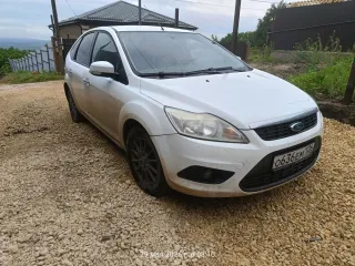 Ford Focus 2011, VIN X9FPXXEEDPBE75034, год выпуска 2011. Находится в залоге у ООО «РЕЗОРТ БАНК» (до переименования 06.08.2026 - ООО МФК «КЭШДРАЙВ»), ИНН 7459006240.