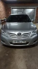 Toyota Camry 2010 года выпуска, VIN XW7BE40K90S019839, цвет серебристый металлик. Мощность двигателя: 167 (123). Марка: Toyota. Объем двигателя: 2362. Коробка передач: автомат. Пробег: 506550. Экологический класс: четвертый. Вид транспорта: седан. Привод: передний. Государственный регистрационный…