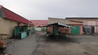 Земельный участок 192 кв.м и гараж 87,2 кв.м, Барабинск, Новосибирская область. Земельный участок с кадастровым номером 54:31:010351:3, площадью 192 +/- 5 кв.м., РНФИ:П11770005315, с расположенным на нем объектом: нежилое здание (гараж) с кадастровым номером: 54:31:010351:51, общей площадью 87,2…