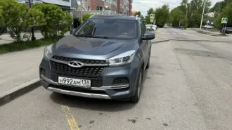 Chery Tiggo 4, 2021 года, 146,8 лс, 50000 км, АКПП, транспортное средство: CHERY TIGGO4, VIN: LVVDB21B0MD185615, год изготовления: 2021, гос.номер Н992АМ138. Имеются следующие неисправности: автомобиль на ходу, имеется трещина на лобовом крыле и вмятина на заднем крыле.