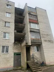 Квартира, 33,4 кв. м, адрес: Ленинградская обл., Выборгский муниципальный р-н, Гончаровское с.п., пос. Перово, Круговая ул., д. 11, кв. 2, 1-комнатная, 1 этаж, кадастровый номер 47:01:0000000:37401, ограничения и обременения: наличие перепланировки/переустройства/реконструкции установить…