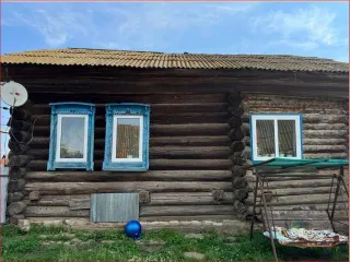 1/4 доля дома 56,5 кв.м и 1/4 доля участка 2488 кв.м, Башкортостан, Краснокамский р-н, с. Саклово, ул. Зеленая, д. 19. 1/4 доля в праве на жилое здание, площадь: 56,5 кв.м., кадастровый номер: 02:33:100401:598 и 1/4 доля в праве на земельный участок, площадь: 2 488 кв.м., кадастровый номер…