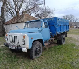 Автомобиль ГАЗ52-01 1991гв. Рег №Р032ОЕ 26 и автомобиль ГАЗ 53Б 1978гв. Рег №Р258ОЕ26 и автомобиль ГАЗ53Б 1971гв. Рег №Р324ТХ 26 (автомобили в нерабочем состоянии, не везде имеются VIN №).