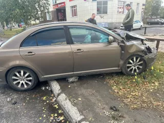 Toyota Avensis 2005 г.в. VIN SB1BR56L00E123849. Дополнительную информацию можно получить по адресу: 7bankrot7@gmail.com или по телефону +7 902 286-15-03. Ознакомление с имуществом по предварительной записи.