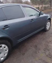 Skoda Octavia 2012 года, 102 л.с. Цвет темно-серый. VIN: XW8DA11Z7DK238539. ПТС: 40НН 408799. Государственный номер: А813ВК57. Тип двигателя: бензиновый, номер: BSE B34954. Мощность: 102 л.с. (75 кВт). Рабочий объем: 1595 куб. см. Разрешенная максимальная масса: 1880 кг. Масса без нагрузки: 1285 кг.