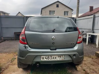 Renault SR 2010, VIN X7LBSRB1HAH290472.