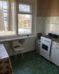 1/4 доля в праве на жилое помещение, площадь: 48,2кв.м., кадастровый номер: 64:40:020206:2563, адрес  местонахождение : 413864, Саратовская обл, Балаково г, Проспект Героев ул, дом № 28, квартира 56