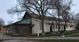 Здание кадастровый номер 26:09:020817:14, площадь 702.80 кв. м по адресу Ставропольский край, Туркменский район, село Камбулат, площадь Свободы № 57