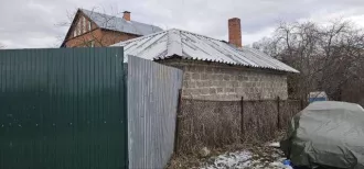 Земельный участок (кадастровый номер 50:19:0050623:42) и жилой дом (кадастровый номер 50:19:0050623:666), расположенные по адресу: Московская обл., Рузский городской округ, деревня Молодиково, дом 22А. Указанное имущество передано в залог ПАО Сбербанк в обеспечение исполнения обязательств по…