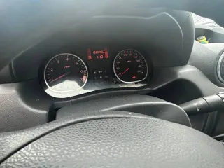 Renault Duster, 2013 года, 102 лс, 132649 км. Легковой автомобиль: универсал, г/н: E662УР186, цвет: черный, VIN: X7LHSRH8N49673593, ПТС 78 ХА 333592, СТС 99 58 809655. Небольшие повреждения кузова.