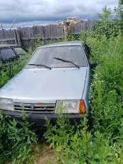 ВАЗ 21093, 2002. Автомобиль ВАЗ 21093, без грз, VIN XTA21093023301703, 2002 г.в. Модель/номер двигателя 3430418, номер кузова (прицепа) XTA21093023301703. Повреждения: разбито стекло крышки багажника, задняя правая дверь измята, коррозия всех элементов, салон комплектный, но с повреждениями…