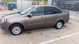 LADA Granta 2024, седан, коричневый. VIN: XTA219040S1090682.