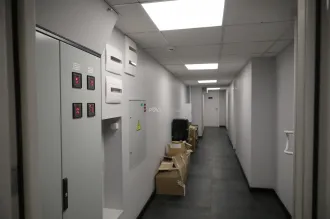 Нежилое здание 2410,8 кв.м с участком 1230 кв.м, Санкт-Петербург, ул. Радищева, д. 39, лит. А, 3-этажное, кадастровые номера 78:31:0001210:3029, 78:31:0001210:8, земли населенных пунктов - для размещения административно-управленческих и общественных объектов, ограничения и обременения: ипотека до…