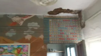 Здание школы 631.6 кв.м и земельный участок 3910 кв.м, Алтайский край, Калманский район, с. Новобарнаулка, ул. Новобарнаульская, д. 1. Кадастровый номер здания: 22:16:020507:4, земельного участка: 22:16:020507:1. Вид разрешенного использования участка: Общеобразовательные школы. Год ввода в…