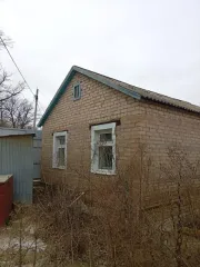 Жилой дом площадью 49,8 кв.м. с кадастровым номером 56:21:1909006:1547 совместно с земельным участком, на котором он расположен, с кадастровым номером 56:21:1909006:75, площадью 445 кв.м. Жилой дом площадью 49,8 кв.м. с кадастровым номером 56:21:1909006:1547 совместно с земельным участком, на…