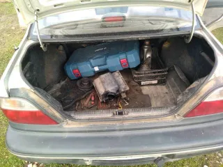 Daewoo Nexia 2005 года, 85 л.с., пробег 450000 км. VIN: XWB3D31UD5A030564, седан, серебристый цвет, механическая коробка передач. Имеет внешние повреждения: потертости, царапины, вмятины, очаги коррозии на кузове, трещины и сколы стекол. Со слов должника, двигатель неисправен. По данным ГИБДД…