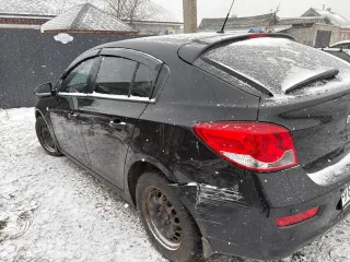 Chevrolet KL1J Cruze 2012, легковой автомобиль марки Chevrolet, модели KL1J Cruze, год выпуска 2012, кузов № XUFJA686JC3077055, идентификационный номер (VIN) XUFJA686JC3077055. Ознакомление с условиями, характеристиками имущества и документацией по адресу: 410012, г. Саратов, ул. Слонова 1, офис…