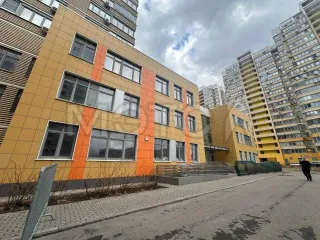 Объект незавершенного строительства 1144,5 кв.м. с коммунальными сооружениями, Москва. Здание 1144,5 кв.м. и сооружения в Москве. Объект недвижимости с кад. номером: 77:04:0001019:13869 - объект незавершенного строительства, назначение: общественно-жилой комплекс на освобождаемой территории ОАО…