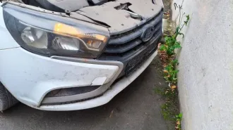 Lada Vesta 2018 года, 122.4 л.с., пробег 75560 км, автоматическая коробка передач. Цвет кузова белый. VIN: XTAGFL320JY210184. Двигатель: номер 21179 0046903, объем 1774 см³. Является залоговым имуществом.