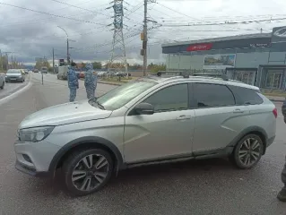 Lada Vesta GFK 440, 2021 г.в., г/н Р046АХ48, идентификационный номер (VIN) XTAGFK440MY581877, имеются повреждения по кузову. Вид транспорта: Легковой. Год выпуска: 2021. Государственный регистрационный знак: Р046АХ48. VIN номер: XTAGFK440MY581877. Марка: Lada. Модель: Vesta GFK 440.