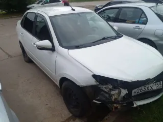 LADA GRANTA, 2022 Автомобиль LADA GRANTA, 2022 г.в., VIN: XTA219040N0831738, цвет кузова (кабины): белый, находится в залоге у АО «Авто Финанс Банк». На имущество наложены ограничения в виде запрета на регистрационные действия. В автомобиле выявлены следующие повреждения: бампер в передней части…