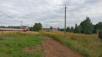 Земельный участок площадью 1000 кв.м +/- 11 кв.м, Тульская область, Ленинский район, деревня Сине-Тулица. Назначение: Земли населенных пунктов. Кадастровый номер: 71:14:020201:2912. Межевание осуществляется покупателем самостоятельно и за свой счет.