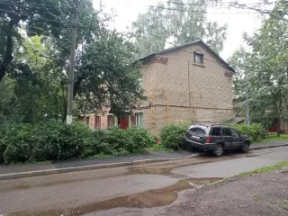 Жилое помещение по адресу: г. Москва, ул. Камова, д. 24, к. 3, кв. 2, площадью 39,7 кв. м (Этаж № 1), кадастровый номер: 77:03:0010007:2328. Вид жилого помещения: Жилое. Общая площадь: 39.7