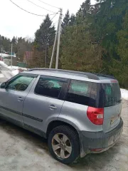 Škoda Yeti 2011 года, цвет серо-голубой, VIN: TMBJF25LXC6024020, госномер М812НК790.