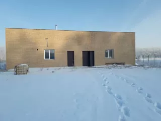 Здание, назначение нежилое, общей площадью 398,9 кв.м., этажность 2, адрес месторасположения: Омская область, г. Омск, пр-кт Космический, д. 21А. Кадастровый номер: 55:36:120302:4703. Земельный участок, категория земель: земли населенных пунктов, вид разрешенного использования: под строительство…