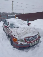 Volkswagen Passat 2000 года выпуска. Легковой автомобиль, марка и модель: Volkswagen Passat. VIN: WVWZZZ3BZYP438760. Категория ТС – B. Модель двигателя: 071855. Кузов: WVWZZZ3BZYP438760. Цвет кузова – вишневый. Мощность двигателя – 150 л.с. (110 кВт). Рабочий объем двигателя – 1781 куб.см…