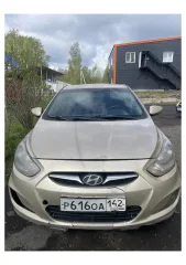 Hyundai Solaris 2011 Avtomobil' marki Hyundai Solaris 1.6 GI AT, kategoriya TS V, gosudarstvennyy registratsionnyy nomer R616OA142, VIN Z94CU41DBBR011823, god vypuska 2011, tsvet kuzova bezhevo-seryy Oznakomlenie s imushchestvom osushchestvlyaetsya po adresu: Kemerovskaya oblast'-Kuzbass, g…