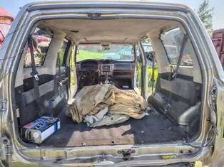 Nissan Patrol 2009 года выпуска, регистрационный знак А730ОС41, VIN JN1TFSY61U0012389.