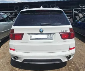 BMW X5 xDrive 30d, 2012 года, 245 лс, 330000 км, полный привод, АКПП. Легковой автомобиль, марка: BMW X5 xDrive 30d, год выпуска: 2012, идентификационный номер VIN: X4XZW411X0L838543.