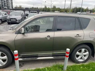 Toyota RAV4 2012 года, идентификационный номер JTMBE33V50D077331, цвет бронзовый.