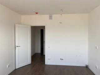 Квартира, общей площадью 21,9 м², по адресу: г. Санкт-Петербург, улица Морской Пехоты, дом 26, корпус 2, строение 1, квартира 31. Кадастровый номер: 78:40:0008391:12730. Находится в залоге у ПАО Сбербанк.