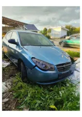 Hyundai Elantra 2007, 122 лс, 328 087 км. Легковой автомобиль, марка: Hyundai, модель: Elantra 1,6 GL MT, год изготовления: 2007, VIN: KMHDT41BP7U245557, г/н: Т553ХР12. Автомобиль не на ходу после аварии. Повреждены кузов и ходовая с левой стороны. Двигатель целый, коробка треснула. Требуется…